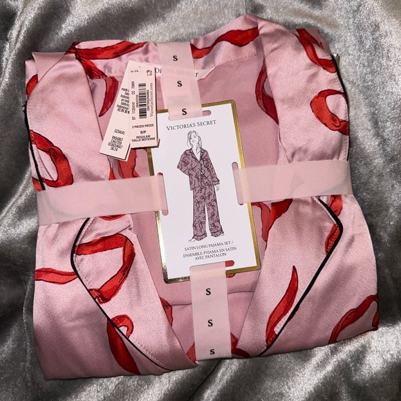 COPY Victoria's Secret Satin Pajama Set Chalk Rose Bows